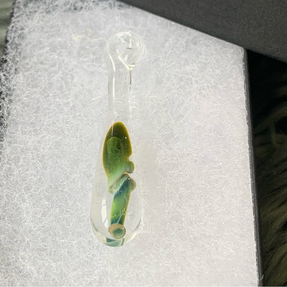 Vintage Hand Blown Glass Pendant with mushroom design - Picture 2 of 6